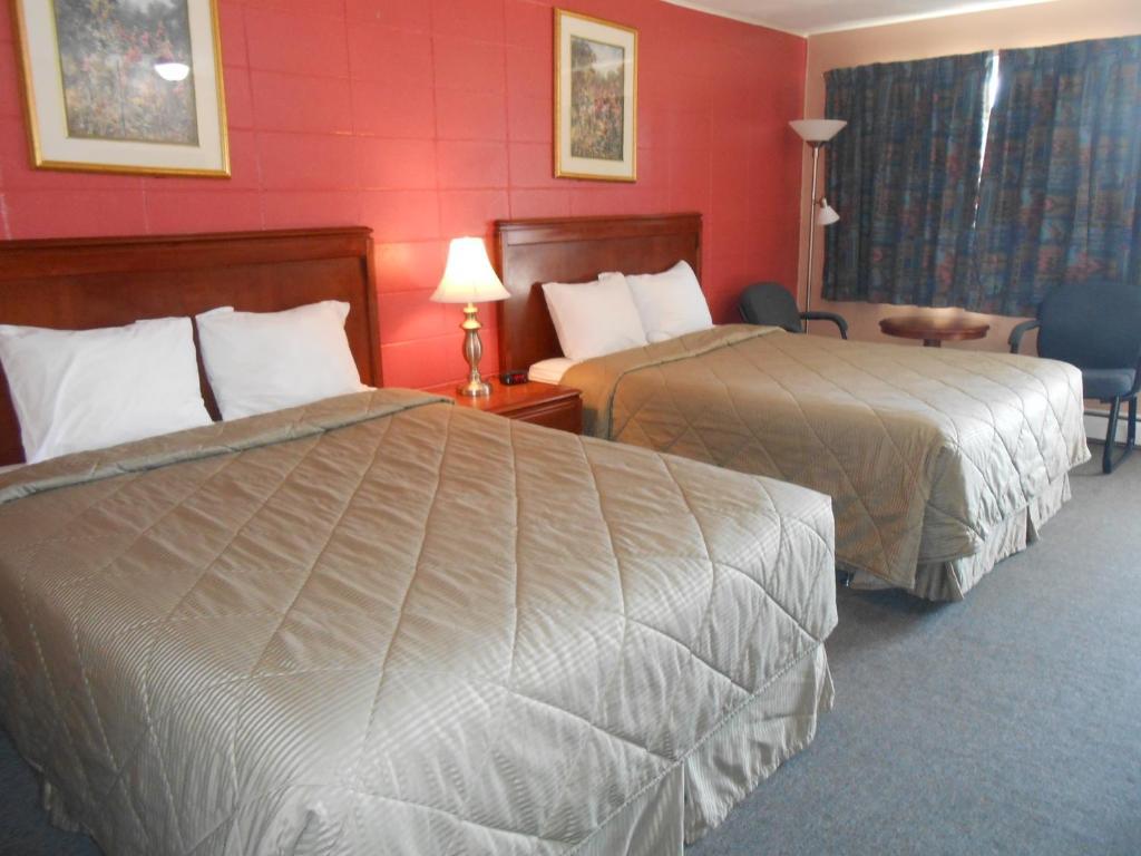 برث Aquarius Motel الغرفة الصورة