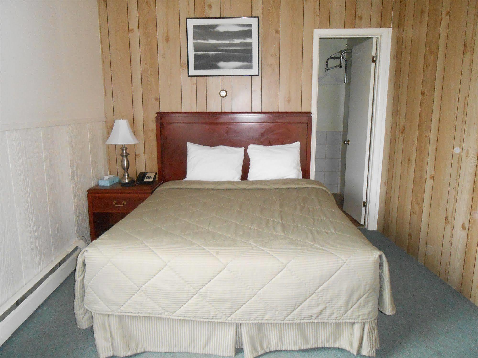 برث Aquarius Motel المظهر الخارجي الصورة